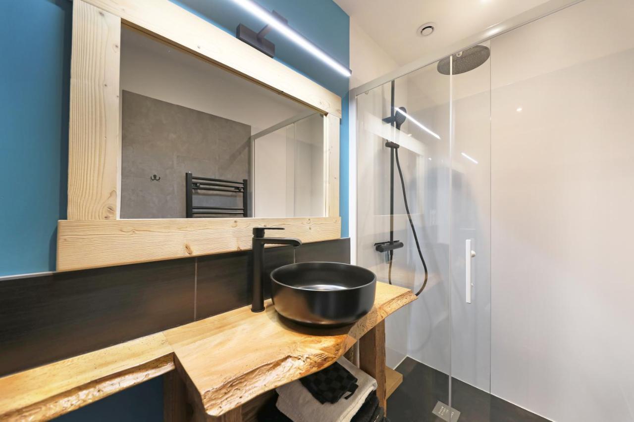 Superbe Appartement, Hypercentre Au Calme Avec Bain Balneo Gérardmer Exterior foto